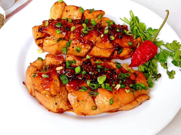 Honey and garlic chicken dish