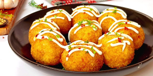 Chicken-Stuffed Bread Snacks