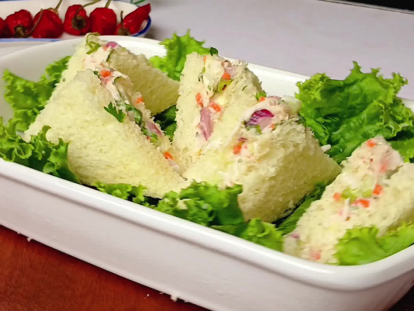 Chicken Salad Sandwich with Mayonnaise