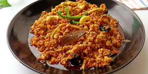 Chicken and Cashew Mince Dish