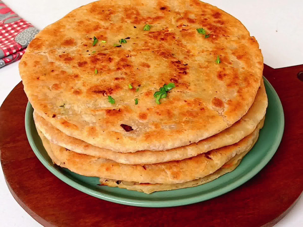 Tender Minced Meat Flatbread Delight