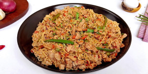 Noodle Salad with Chicken and Vegetables