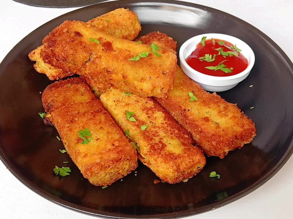 Chicken Stuffed Bread Rolls