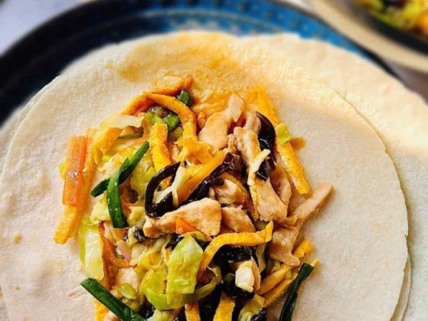Chicken Moo Shu with Mandarin Pancakes