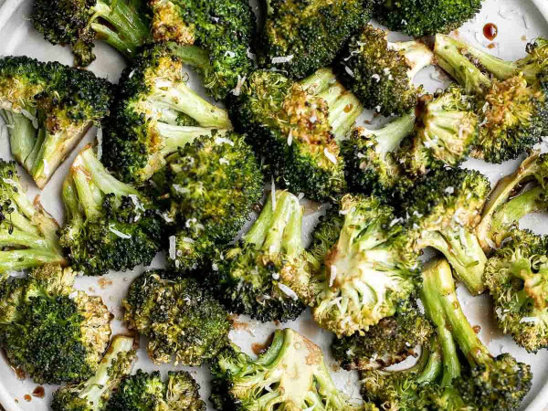 Garlic Balsamic Roasted Broccoli