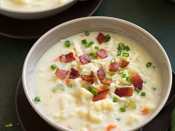Creamy Cauliflower Soup Made in a Slow Cooker