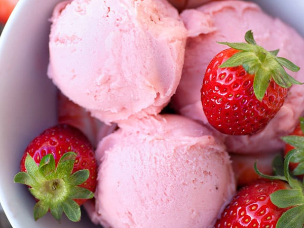 Strawberry Ice Cream Without Churning for Keto Dieters