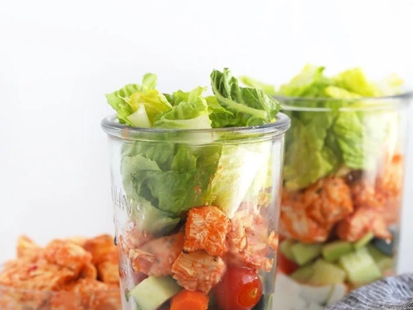 Buffalo Chicken Salads in Mason Jars