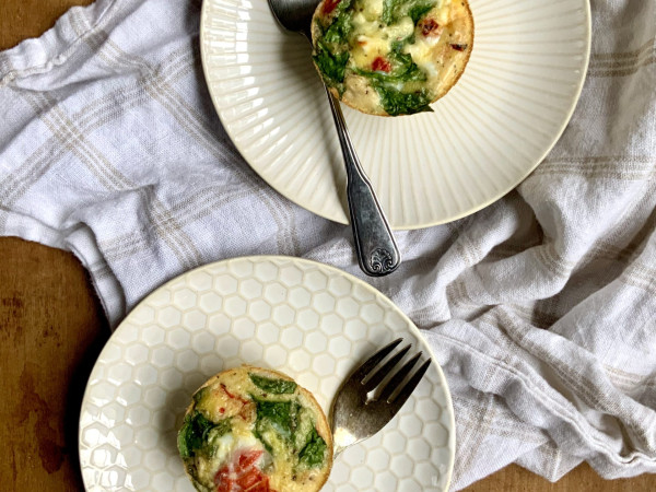 Mini Pizza Frittatas in Muffin Tins