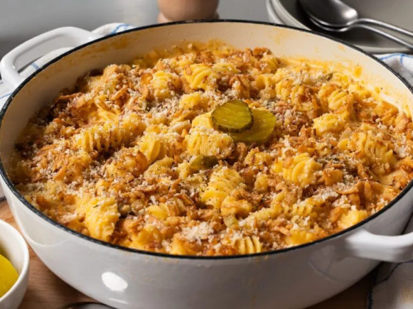 Mac and Cheese with Dill Pickles