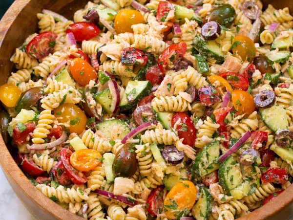 Tuna Pasta Salad with Fresh Garden Veggies
