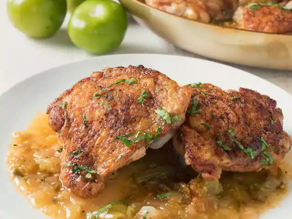 Braised Chicken Thighs with Tomatillos in the Instant Pot