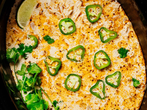 Creamy Slow-Cooked Chicken Chili