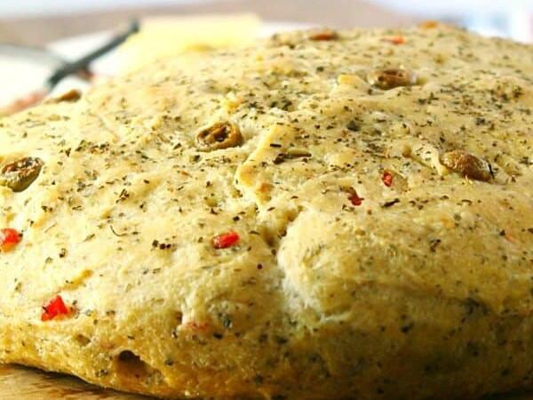 Easy Skillet Olive Bread Without Kneading