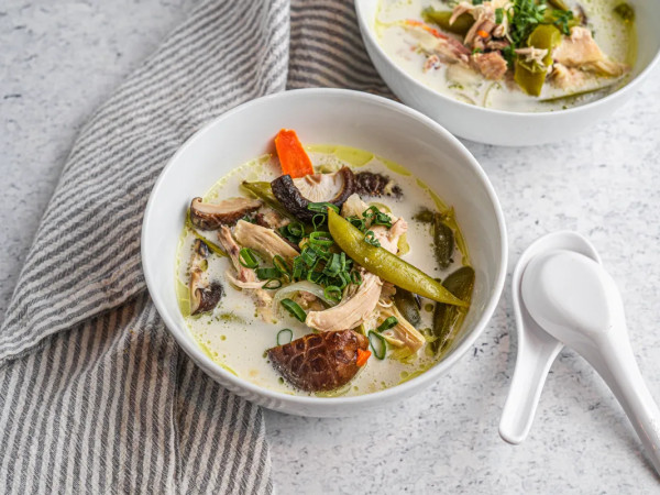 Quick Keto Thai Chicken Soup in the Instant Pot®