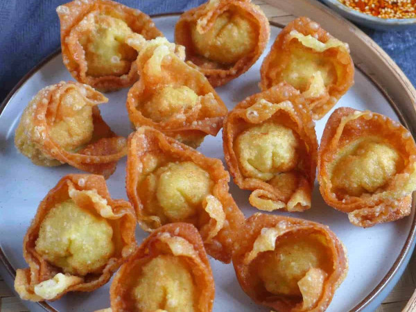 Greek-Style Fried Wontons