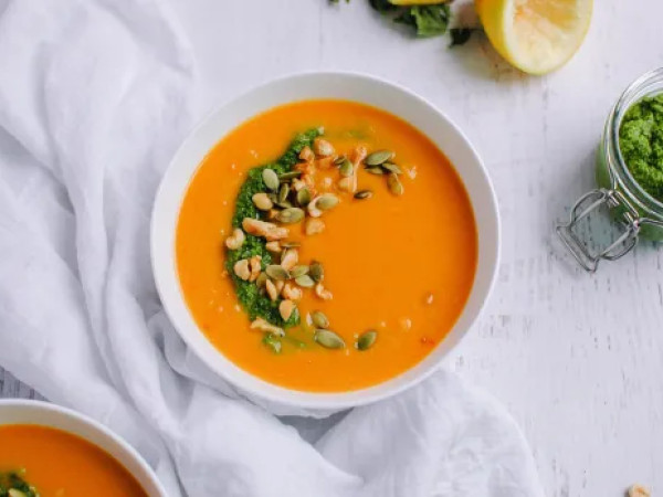Vegan Sweet Potato Soup Topped with Kale Pesto