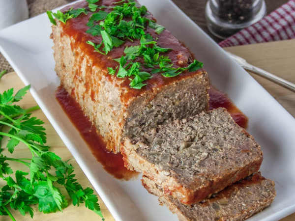 Buffalo Quinoa Meatloaf with Vegetables