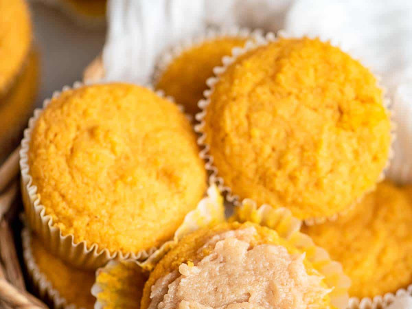 Nadia's Simple Pumpkin Cornbread Muffins