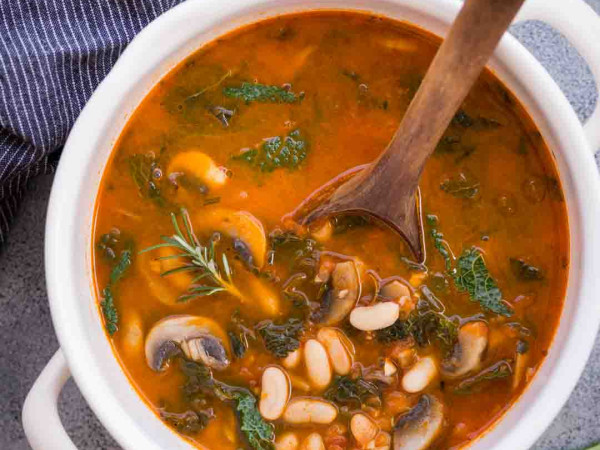 Mushroom and Kale Soup for Vegans