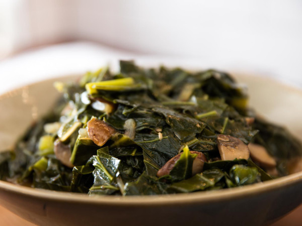 Spicy Vegetarian Collard Greens