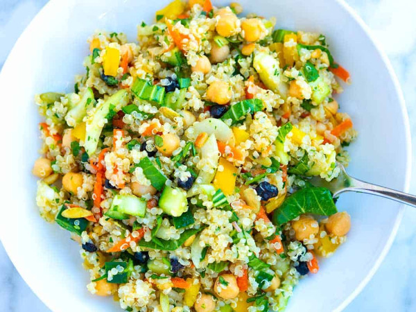 Quinoa Salad with Veggies, Almonds, and Raisins