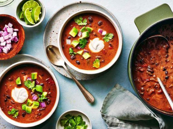 Smoky Vegetarian Cuban Black Bean Soup