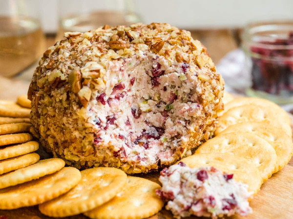 Cheese Ball with Pears and Pecans